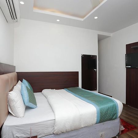 Hotel Corner Point New Delhi Eksteriør bilde