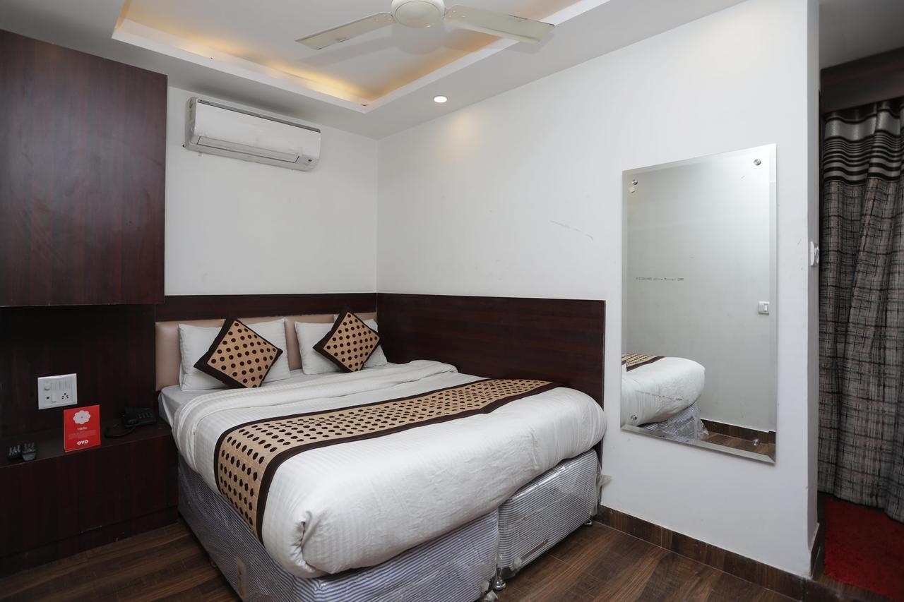 Hotel Corner Point New Delhi Eksteriør bilde